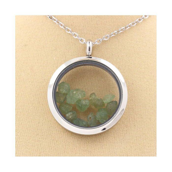 Pierres et Minéraux. Collier Grenat Demantoide brut. Modèle Médaillon 20 mm. Couleur Argent.