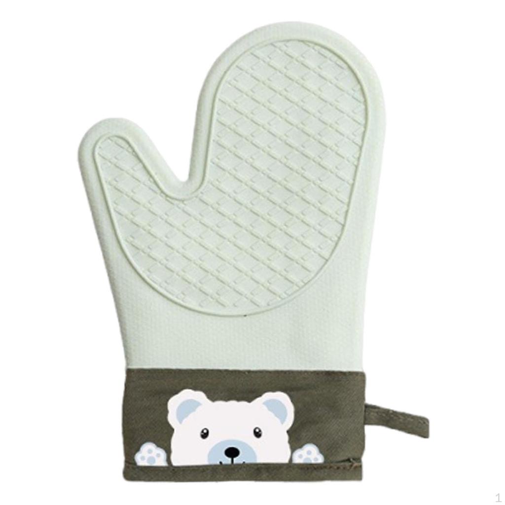Heat-resistant Silicone Kitchen Glove, Essential for Cooking.