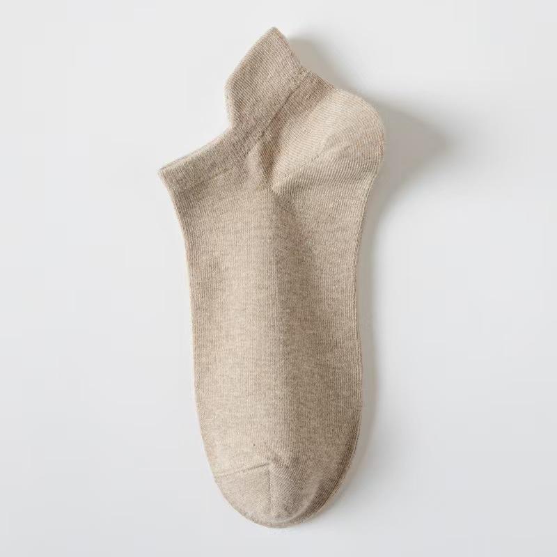 Spring and Summer Breathable Plain-color Pointed-toe Ankle Socks, Loose-fitting Short Socks, Versatile Casual-style Business Socks