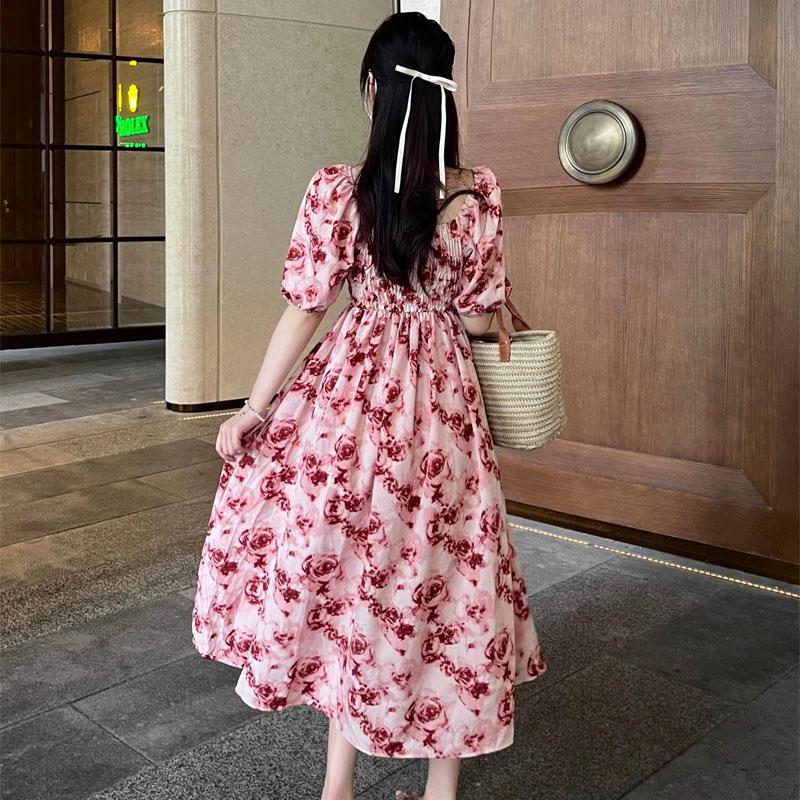 French temperament bubble sleeve floral square neck dress women's summer waist thin gentle wind first love coffee break dress