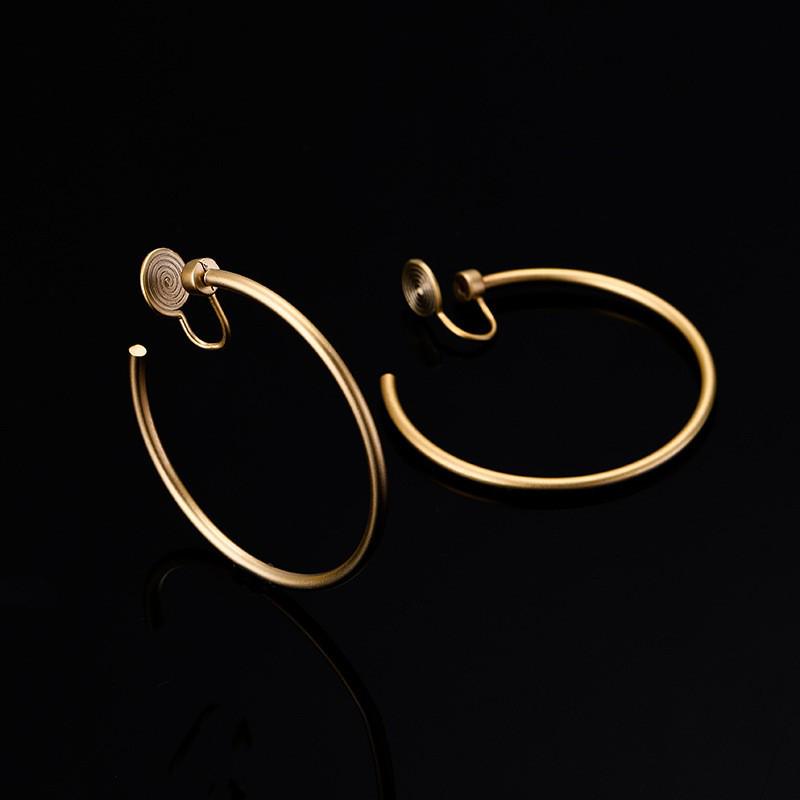 

Комбо подставка для москитных спиралей Ningzhuo Dynamic Halo и преувеличенные серьги 40 мм