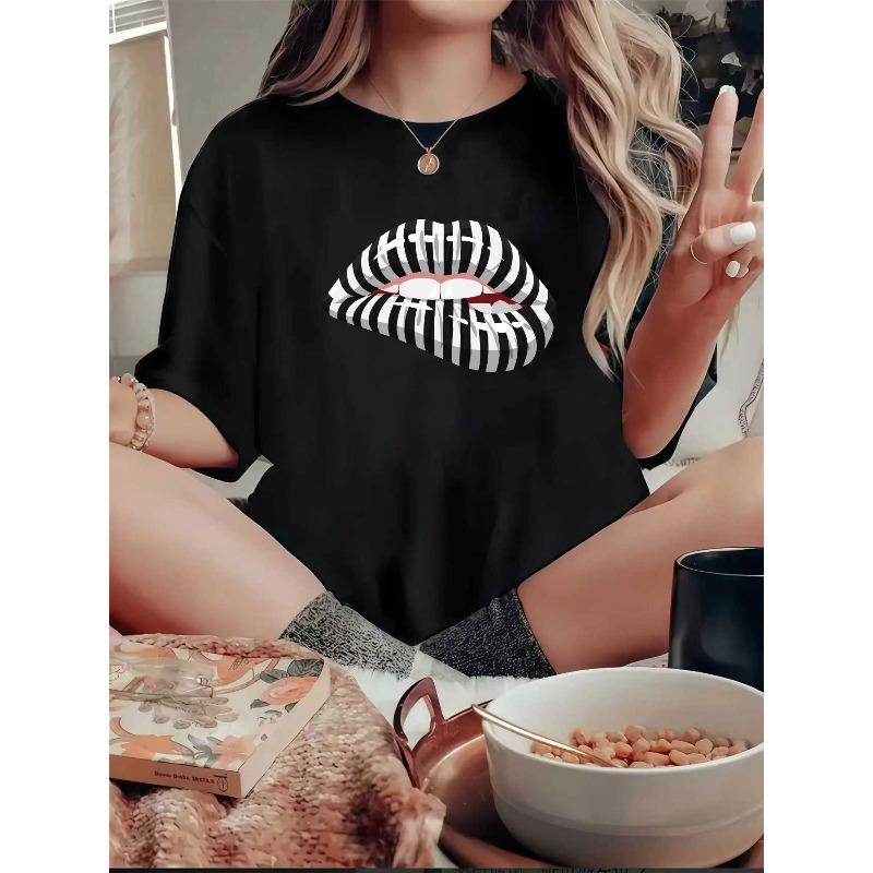 

European Size Woman S Lip Print T-shirt | Perfect for Family Vacations and Corporate Events, Trendy Fall Wear, Casual Style with Geometric Pattern 4XL