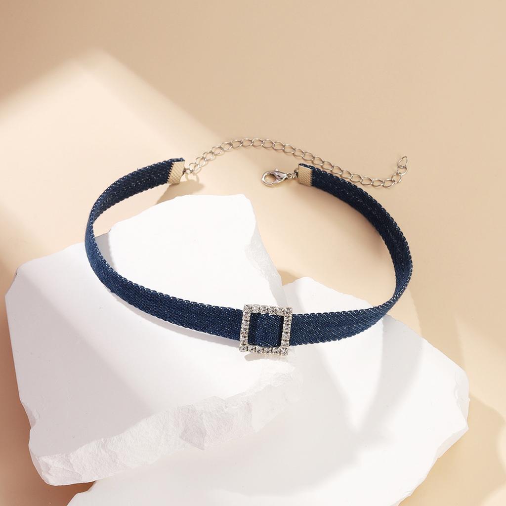 Casual Jean Fabric Collar Necklace Stylish Clavicle Chain Jewelry for Women Girl Fashionable Rhinestones Charm Necklace