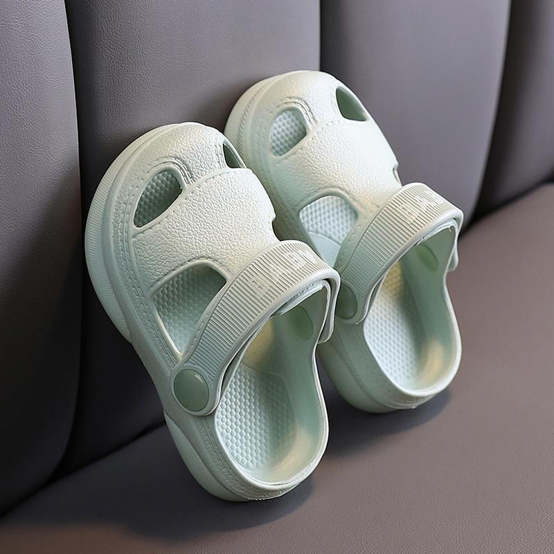 Children Slip-On Sandals Soft EVA Sole Breathable Ventilation Holes Non-Slip Indoor/Outdoor Footwear for Kids Lightweight All-Season Comfort Sandals