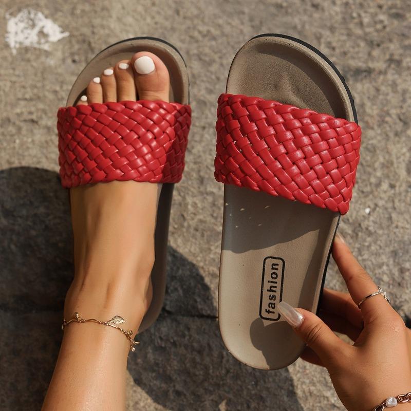 Ladies' Thick Soled Sandals, Round Toe Comfortable and Versatile in Spring and Summer, Mid Heeled Beach Shoes with Sponge Heels