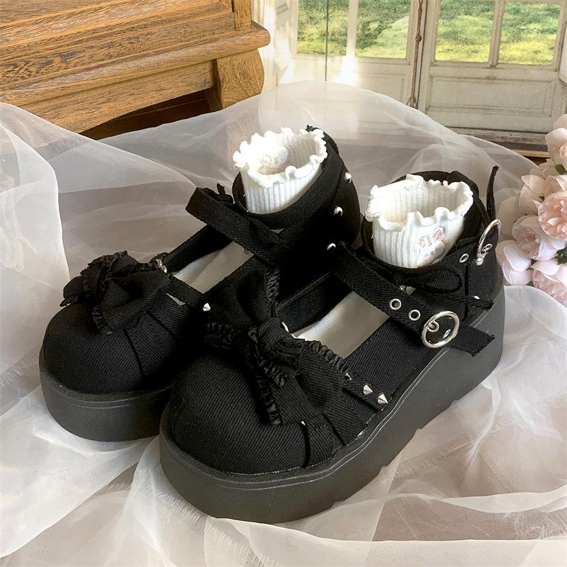 

Модные женские туфли-лодочки Mary Jane с металлической пряжкой, туфли-лодочки на танкетке, новые милые туфли-лодочки с ремешком на щиколотке в стиле Лолиты для девочек, панк-готика 2000 года 4.5 чёрный