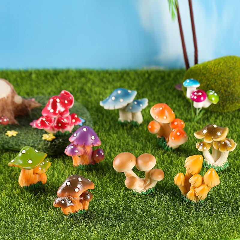 Mini Resin Mushroom Shaped Figure Ornament Home Decor Statue Waterproof Miniature Gift for Bonsai Dollhouse Fairy Garden Lawn