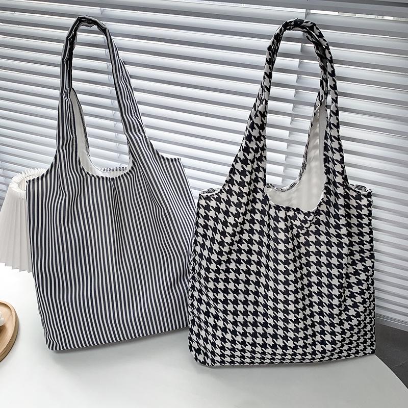 Retro Polka Dot Canvas Tote Bag - Versatile, Large Capacity Shoulder Bag for Women and College Students