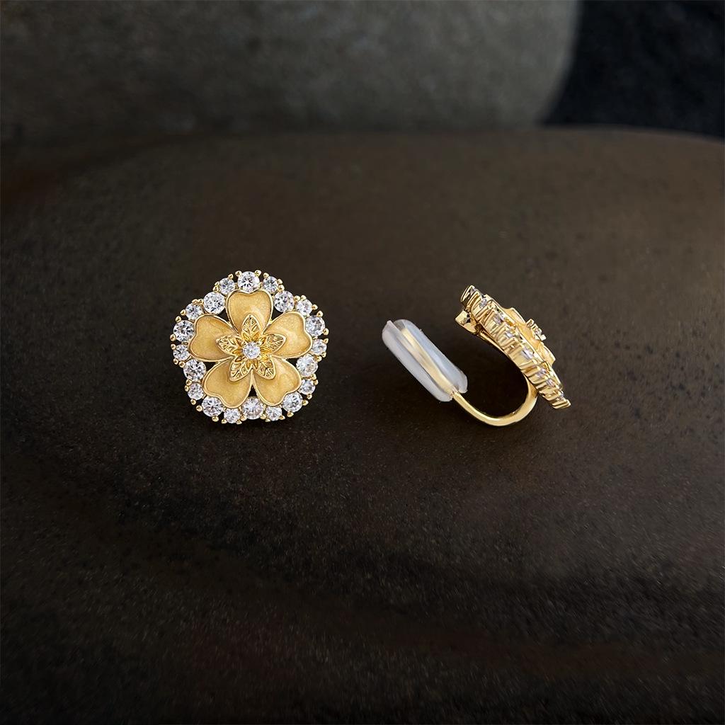18K Gold Enamel Drip Glaze Zircon Flower Stud Earrings - Elegant, Luxurious Design for Women
