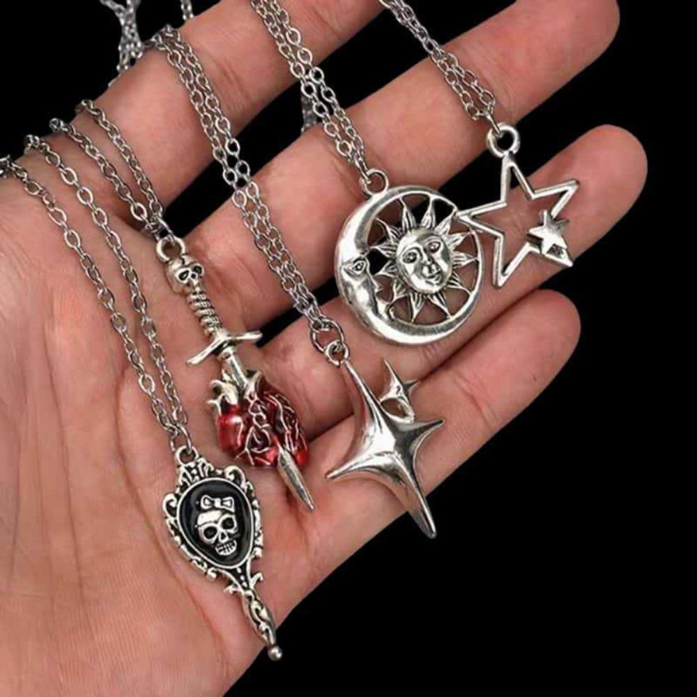 5er Set Gothic Punk Stern Mond Sonne Herz Totenkopf Schwert Herz Anhänger Halskette für Männer Frauen Freunde Halloween Schmucksets Geschenke