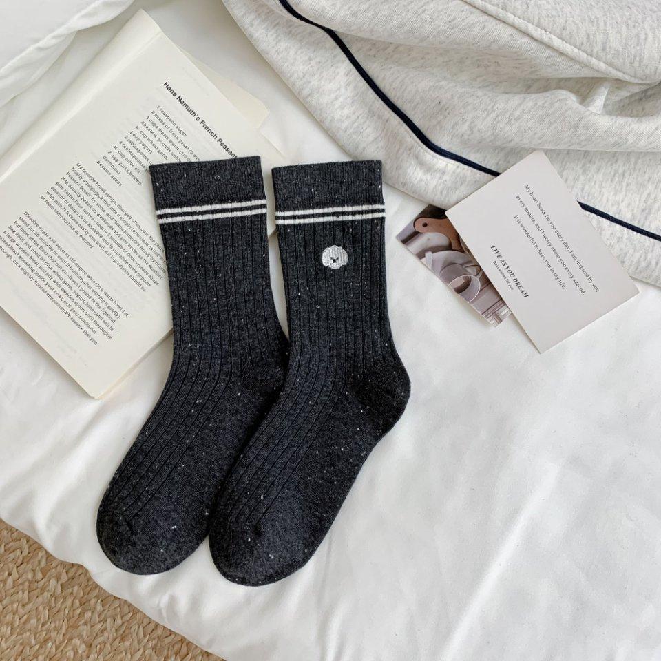 Mid-calf Socks with Two Stripes of Spring and Autumn, Sweet Cartoon Embroidery, Animal Dog, Cute Dot-dot Yarn, School-style Dui Dui Socks