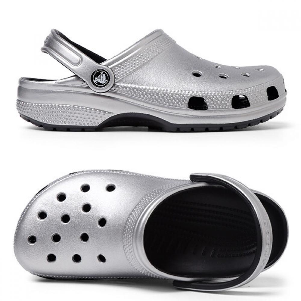 

Crocs Classic Metallic Clog Silver 205831 0p1 silver metallic/265