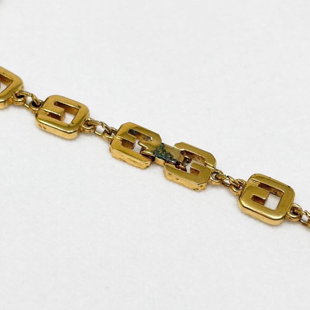 Used GIVENCHY G motif necklace gold