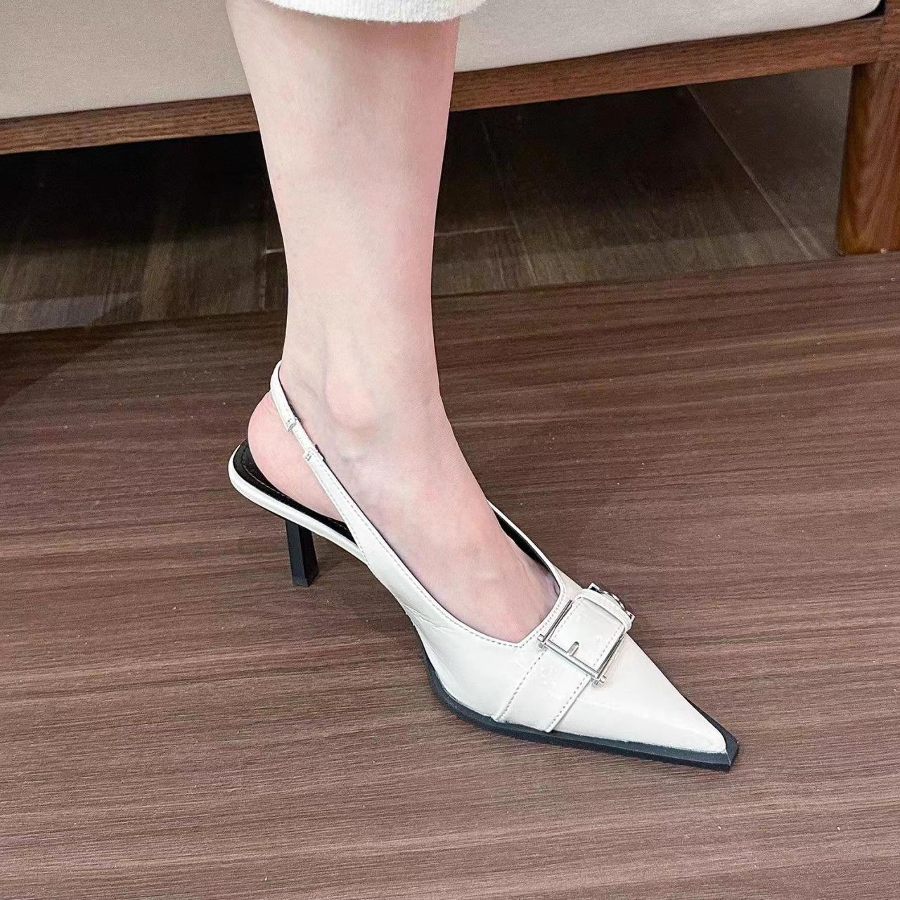

French pointed tip thin temperament high heels thin heel buckle bag head sandals women s summer 2025 new elegant 40 білий