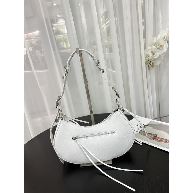 New high-end locomotive bag pleated rivet crescent bag Spice girl bag crossbody shoulder handbag bag female