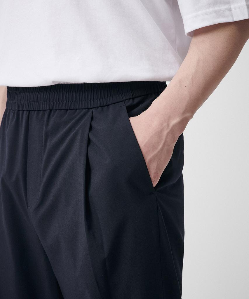 MUSINSA STANDARD [Cooltandard] One-Pleat Wide Elastic Waist Slacks [Navy]
