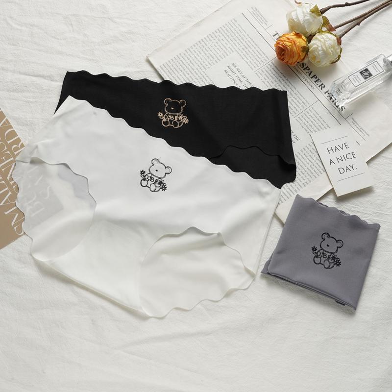 Damen-Slip aus Eisseide mit mittlerer Taille, gewellte Taille, bequeme Mädchenunterwäsche, süßer Cartoon-Druck, atmungsaktiver Schritt-Slip