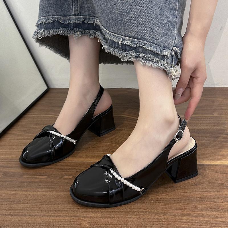 

Туфли Мэри Джейн лето 2025 новая мода сумка голова полушлепанцы женские французский жемчуг круглый носок сандалии на одной пуговице 40