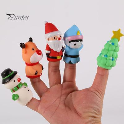 5Pcs/Set Christmas Finger Puppets Silicone Elk Santa Claus Snowman Christmas Tree Character Toys Role-Playing Storytelling Learning Finger Puppet Toys