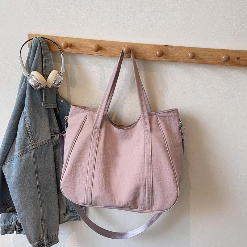 Simple New Tote Large-capacity Casual Versatile Lightweight Fashion Shoulder Handbag Portable Messenger Bag Commuter Bag