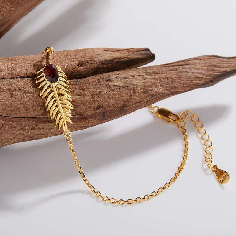 Personalized Feather Design S925 Sterling Silver Inlaid With Natural Diopside Garnet Colored Treasure Stud Earrings Fashionable Versatile Earrings