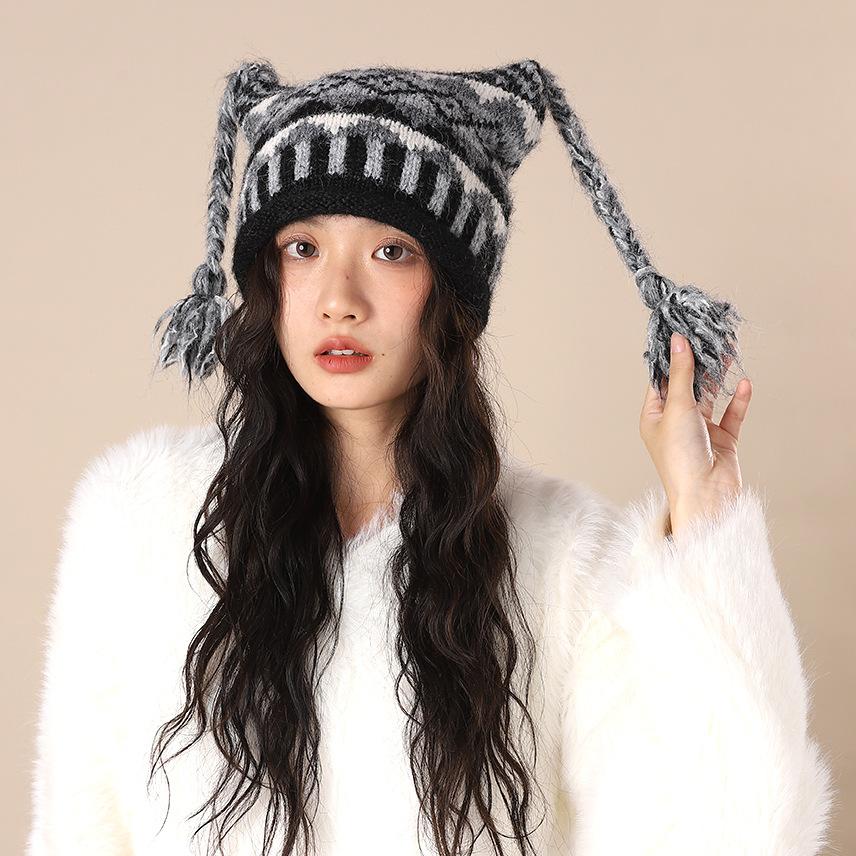 Japanese soft girl cute cat ears wool hat autumn and winter little devil hat ear protection warm concave knitted hat tide