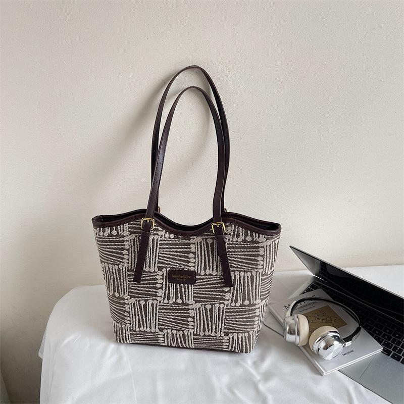 Striped canvas bag women's large-capacity new autumn and winter versatile casual shoulder bag college student class tote bag