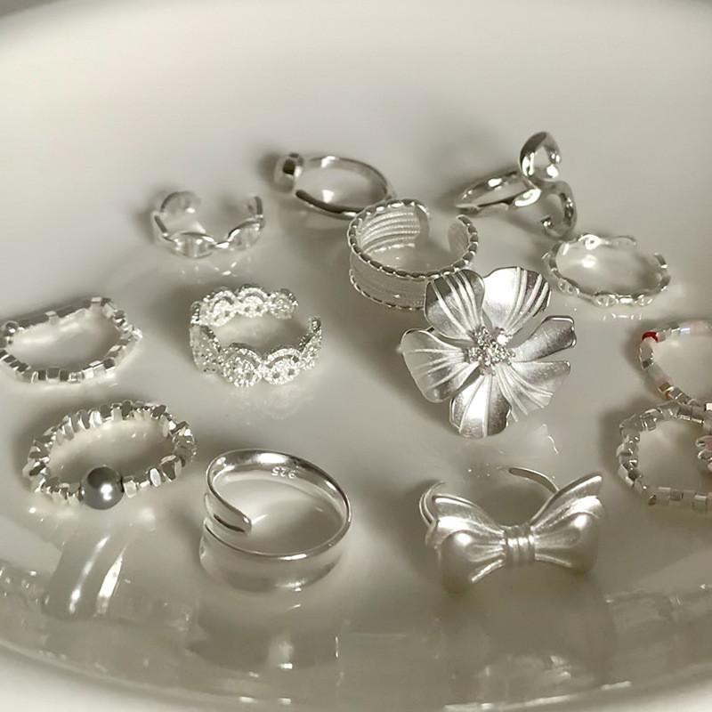 Elegant Adjustable Pearl And Silver Geometric Ring For Women Unique Design Accessory