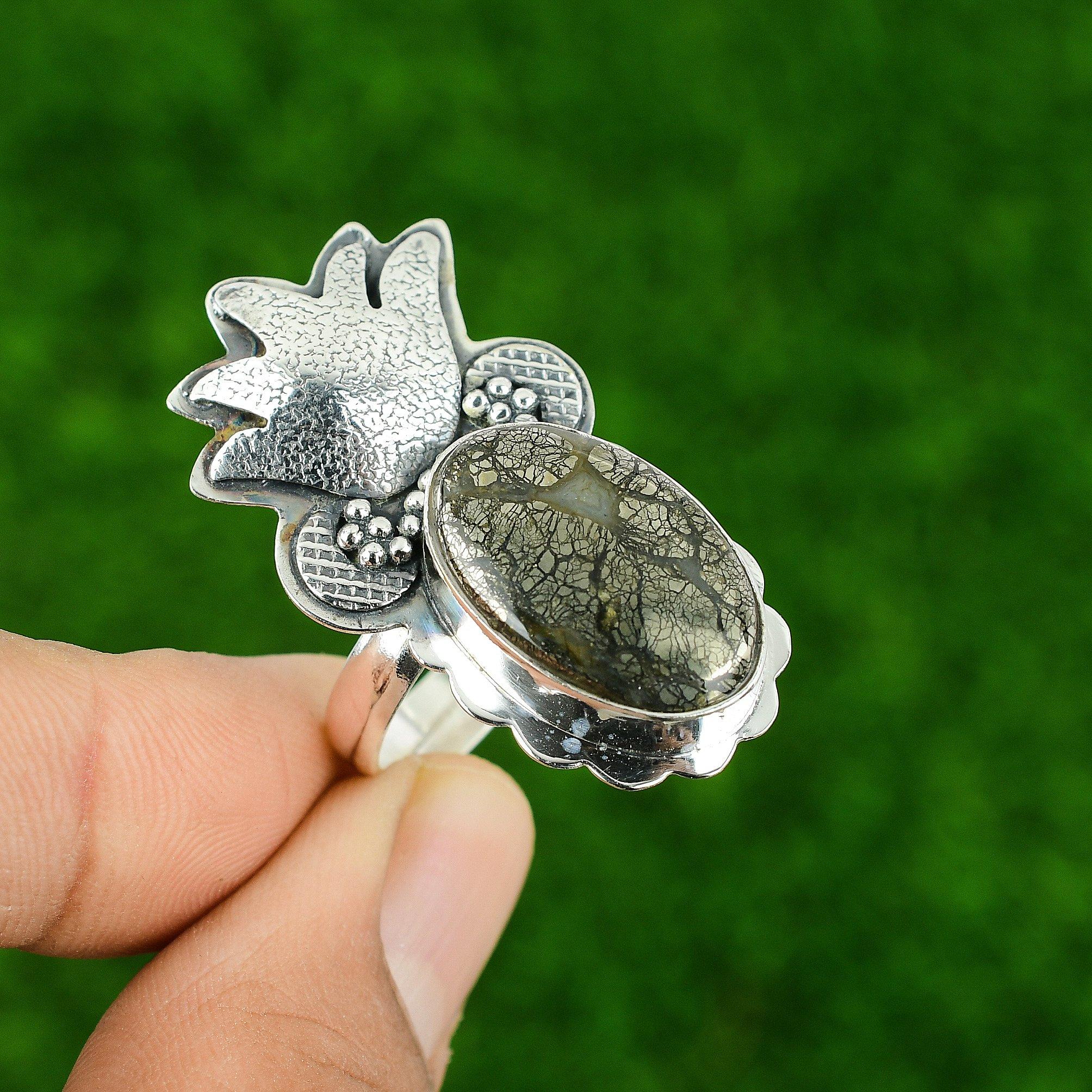 

Серебро 925 пробы Овальный камень Марказит Мать Безель Солитер Заявление Обещание Кольцо Adjustable