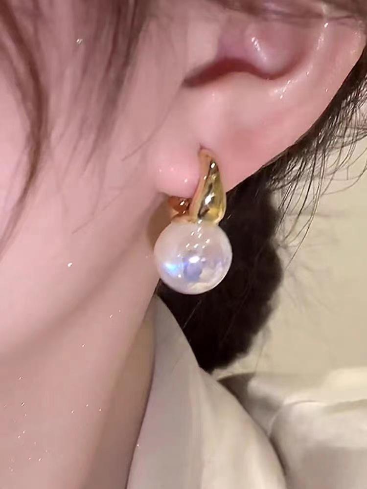Gold Color Pearl Studs Hoop Earrings for Women Gold Color Eardrop Minimalist Hoops Wedding Fashion Jewelry Dropshipping