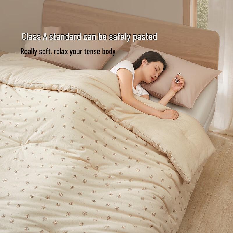 BEYOND HOME TEXTILE Flower Linen Whisper Cotton-Linen Quilt