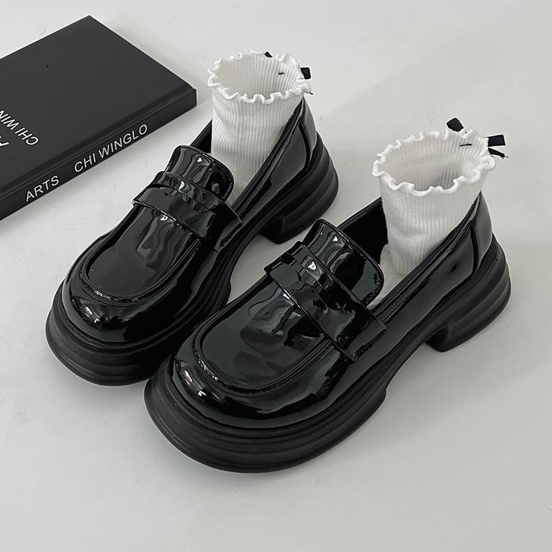 

Черные ретро британские туфли с юбкой, женские кожаные туфли на лето 2025 года, новые туфли Мэри Джейн на толстом каблуке в стиле ретро 40