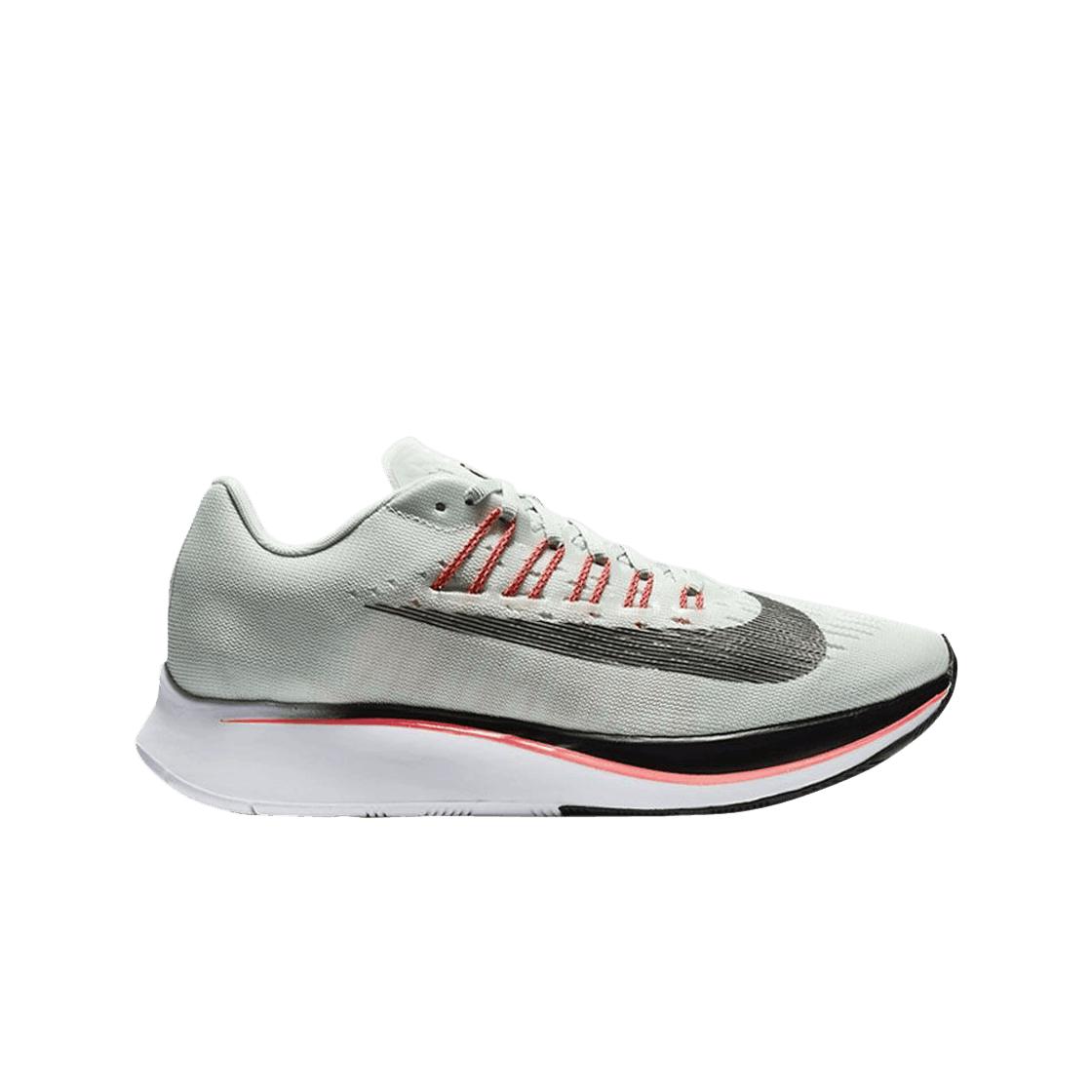 

(в) Nike Zoom Fly Едва серый 230