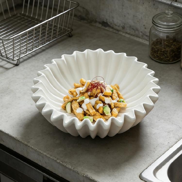 Decorative Bowl Fruit Bowl Decorative Tray Ruffle Scallops Bowl for Home Decors Handicraft Bowl Stylish Key Bowl Gift