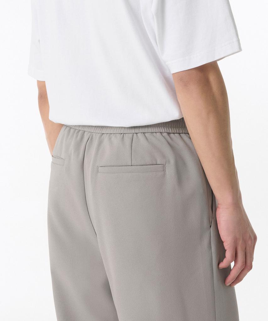 Musinsa Standard Crepe One-Pleat Wide Elastic Pants [Light Warm Grey]