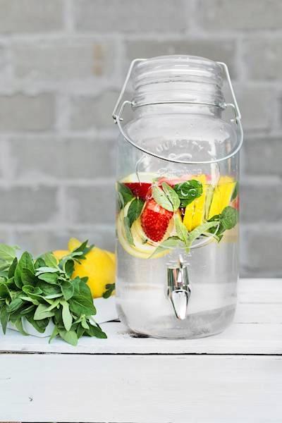 JAR WITH TAP GLASS JAR FOR LEMONADE WATER