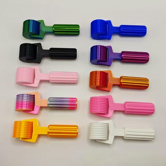 Rhinestone Painting Press Roller Essential DIY Craft Tool for Rhinestone Embroidery Easy-Grip Hand Roller Detachable Rhinestone Art Accessories