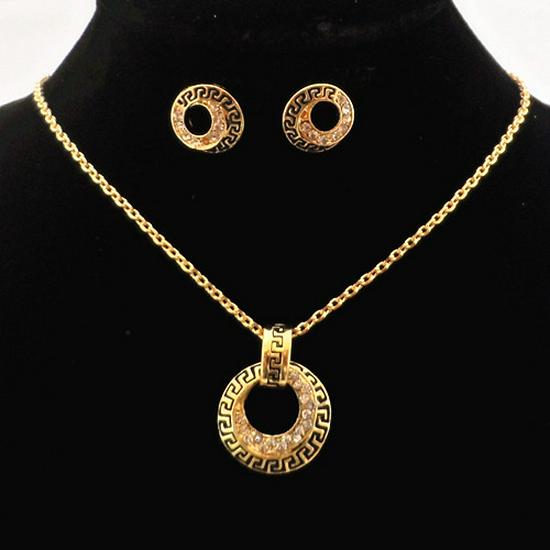 Popular Fashion Stud Earrings & Necklace Jewelry Set
