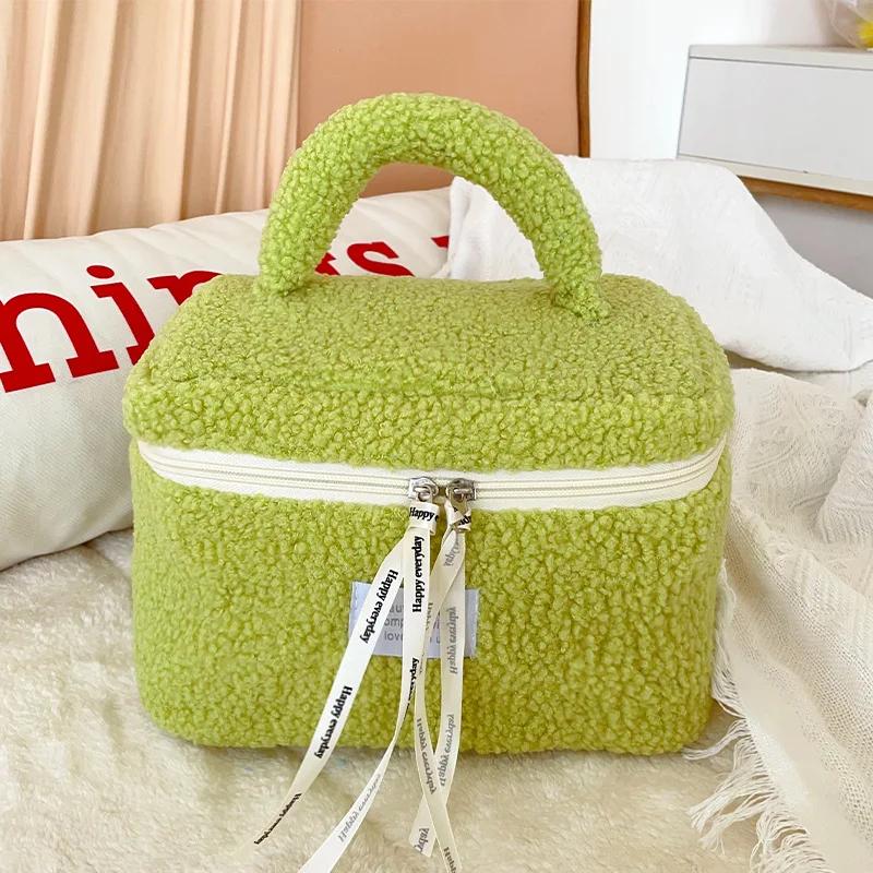 

Милая пушистая косметичка в корейском стиле, простая и портативная сумка для ухода за кожей, вместительная женская сумка для хранения cs015