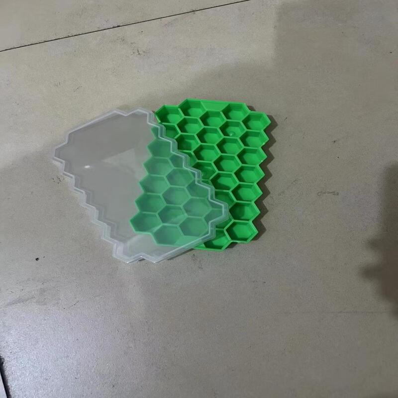 

Li Lang Silicone Honeycomb Ice Tray Set