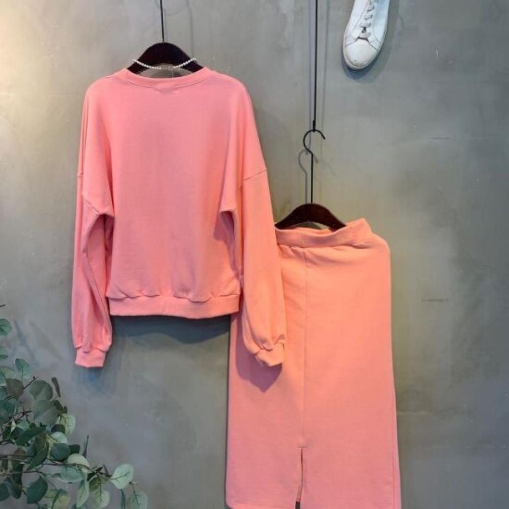 C S In THe Room Lolly Foam letterIng SweatSHirt H lIne bandIng Long Skirt Set 3C