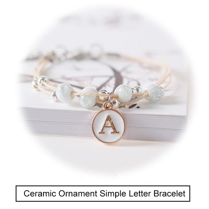 Enkle bokstavarmbånd Imitasjonsskall Alfabet Vennskapsarmbånd Keramiske smykker pararmbånd