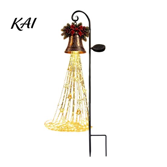 Family Gathering Backyard Ambiance Solar Powered Christmas Garden Light, Outdoor Metal Stake Holiday Landscape Path Decorations Star Snowflake