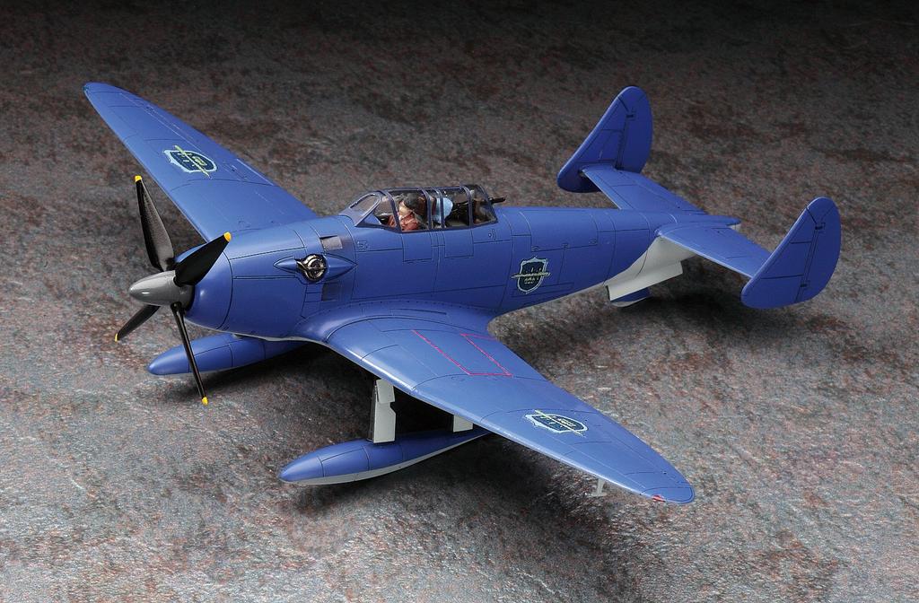 Hasegawa Creator Works Santa Scale Plastic Model Kit CW02 Series Cruz, 1/72