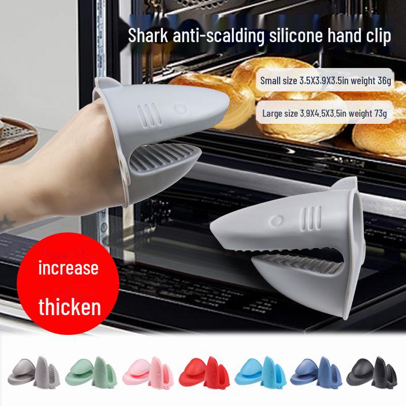 

High-Temp Resistant Silicone Oven Gloves - Non-Slip, Thick, Heat-Insulated, Anti-Scalding for Kitchen and Microwave.