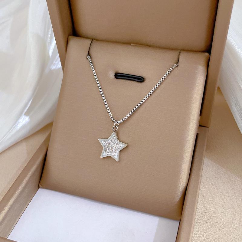 Stainless Steel Punk Hip-Hop Style Necklace Temperament Simple Front Buckle Collarbone Chain