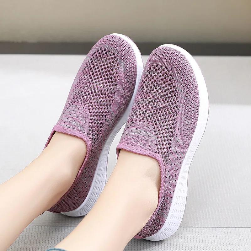 Mode Printemps et Automne Loisirs Respirant Chaussures pour Femmes 2024 Nouveaux Mocassins en Maille Vieillez Pékin Décolleté Chaussures en Tissu