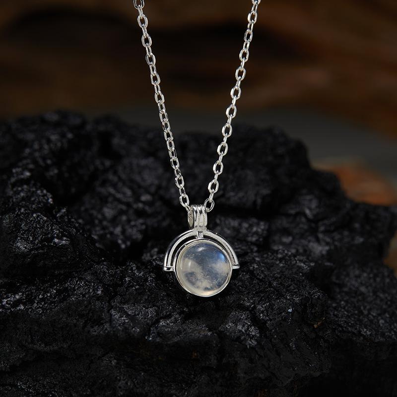 Simple And Stylish Design Colored Treasure Necklace Women'S S925 Sterling Silver Natural Red Agate Tiger Eye Aquamarine Moonstone Pendant