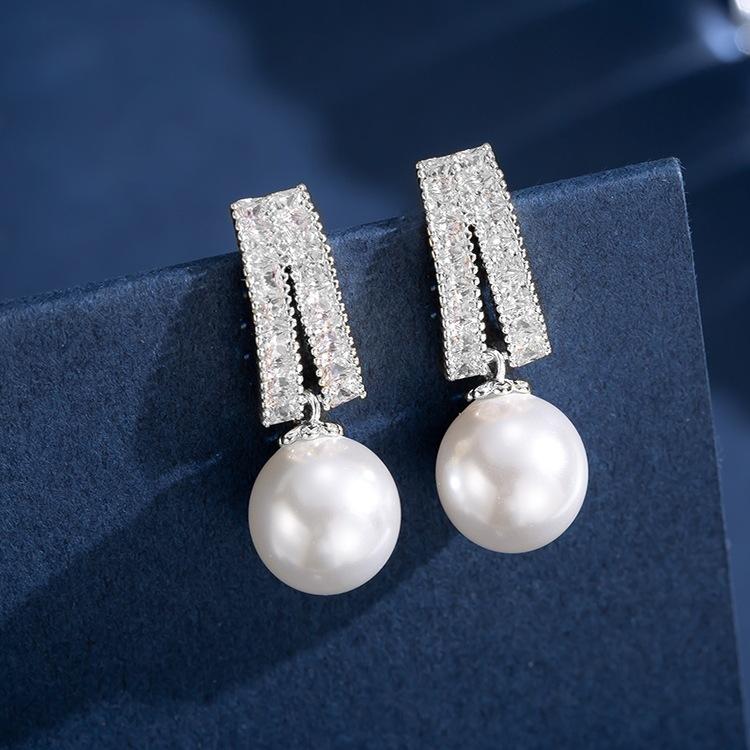 

Темпераментные французские простые циркониевые серьги женские жемчужные геометрические серьги-гвоздики серебряная игла S925 ювелирные изделия