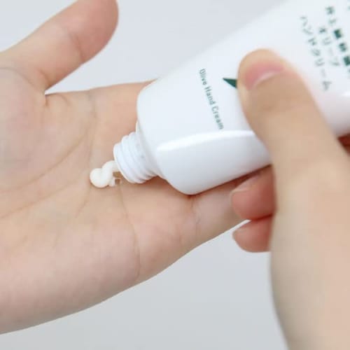 Inoue Seikoen Olive Oil Hand Cream, 60g, Highly Moisturizing, Fragrance-Free